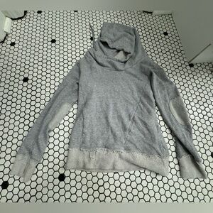 Le verde hooded sweatshirt pullover size small